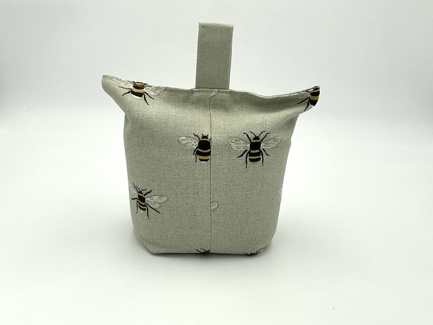 Bee1