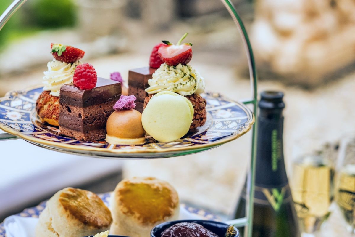 afternoon-tea-_-on-the-terrace-_-Burleigh-Court-Cotswolds-Hotel-Restaurant